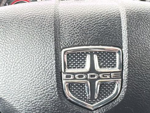 Used 2019 Dodge Journey SE w/ Blacktop Package image 18