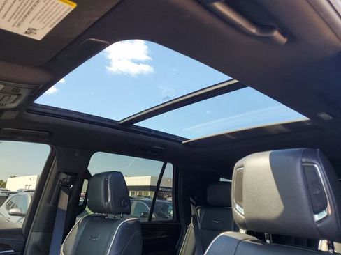 Used 2024 Cadillac Escalade Premium Luxury w/ LPO, Floor Liner Package AWD/4WD image 8