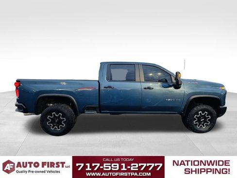 Used 2024 Chevrolet Silverado 2500 ZR2 w/ Technology Package image 2