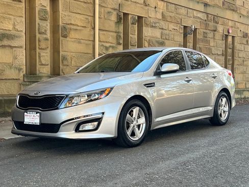 Used 2015 Kia Optima LX image 8