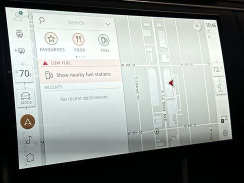 New 2026 Land Rover Range Rover SE image 19