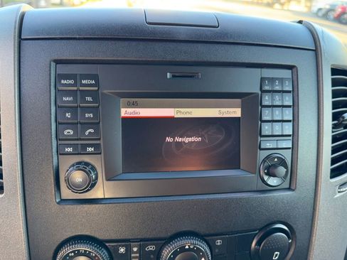 Used 2015 Mercedes-Benz Sprinter 3500 image 23