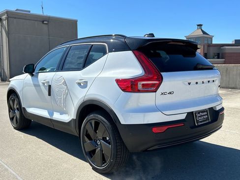 New 2026 Volvo XC40 B5 Ultra w/ Climate Package AWD/4WD image 4
