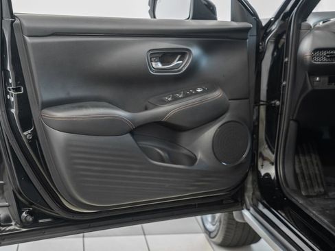 Used 2025 Honda HR-V Sport image 33