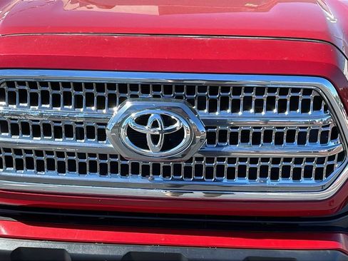 Used 2016 Toyota Tacoma TRD Off-Road w/ Towing Package image 9