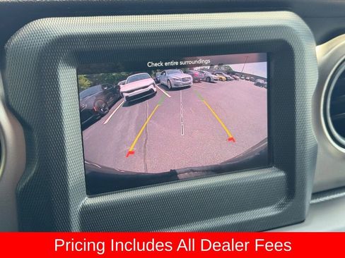 Used 2020 Jeep Wrangler Sport AWD/4WD image 16