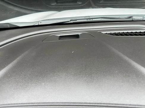 Used 2025 Buick Encore GX Preferred image 34