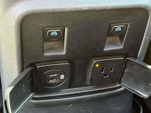 Used 2022 Ford Bronco Outer Banks AWD/4WD image 16