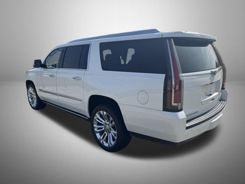 Used 2020 Cadillac Escalade ESV Platinum AWD/4WD image 3