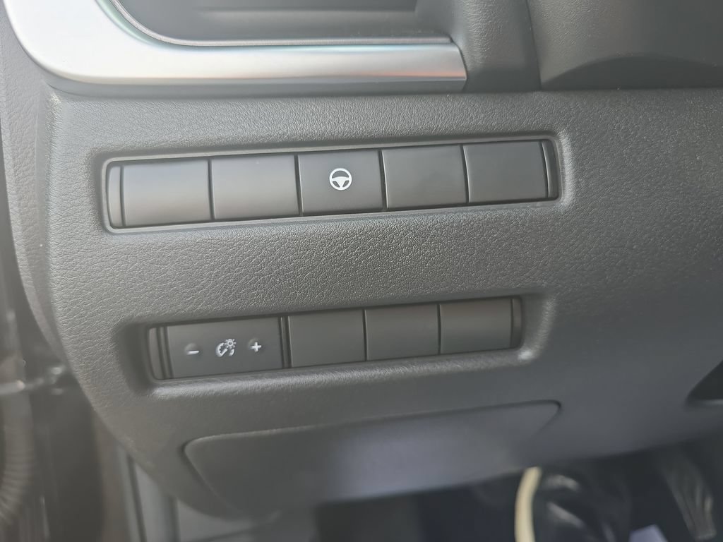 Used 2021 Nissan Rogue SV AWD/4WD image 24