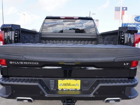 Used 2024 Chevrolet Silverado 1500 LT Trail Boss w/ LT Trail Boss Premium Package image 27