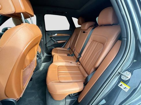 Used 2021 Audi Q5 2.0T Premium w/ Convenience Package image 31