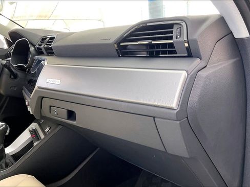 Used 2023 Audi Q3 2.0T Premium w/ Convenience Package image 19