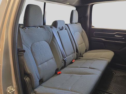 Used 2022 RAM 1500 Big Horn AWD/4WD image 17
