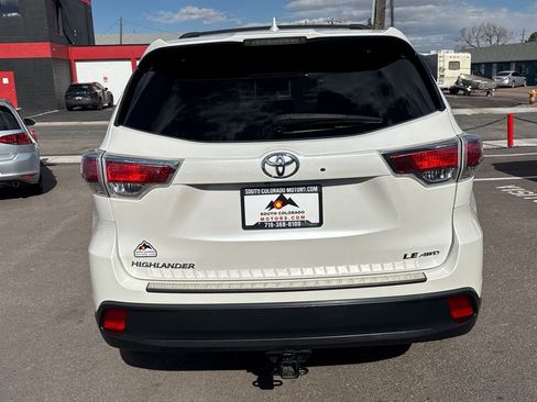 Used 2015 Toyota Highlander Plus AWD/4WD image 5
