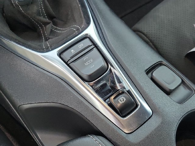 Used 2020 Chevrolet Camaro SS RWD image 27