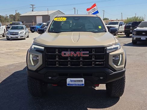 Used 2024 GMC Canyon AT4X w/ AT4X AEV Edition AWD/4WD image 8