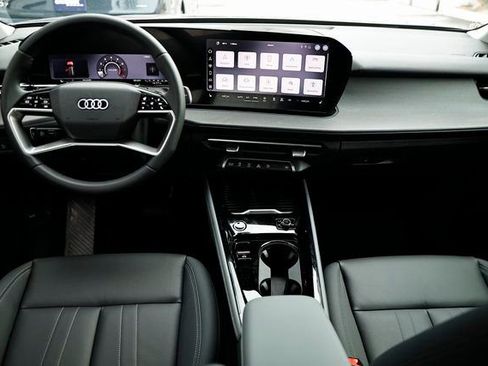 New 2026 Audi Q3 quattro 2.0T AWD/4WD image 28
