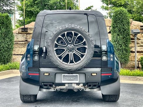 Certified 2026 Land Rover Defender 110 OCTA AWD/4WD image 4