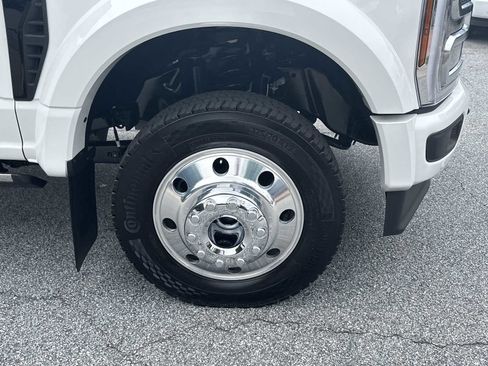 Used 2025 Ford F450 Platinum image 12