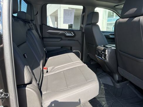 Used 2025 Chevrolet Silverado 1500 LTZ w/ LTZ Premium Package AWD/4WD image 31