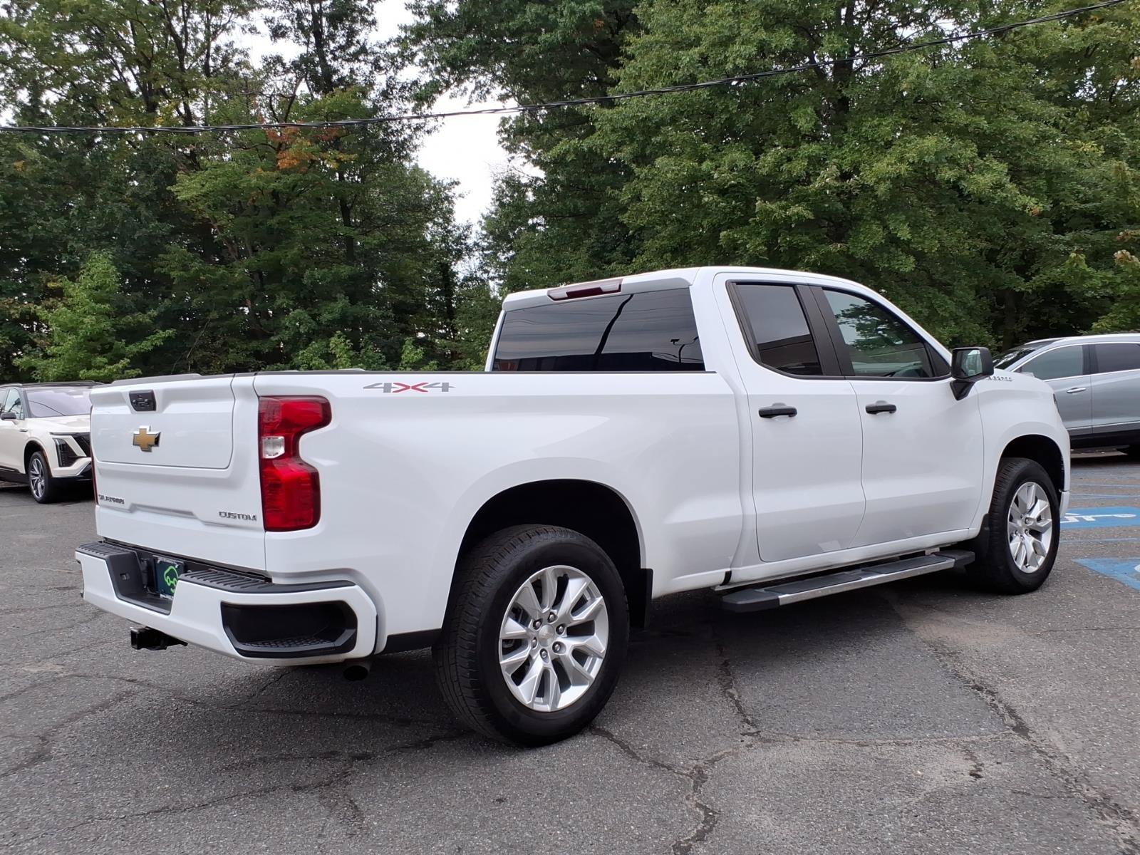 Certified 2023 Chevrolet Silverado 1500 Custom AWD/4WD image 6