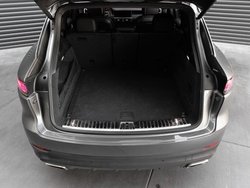 Certified 2020 Porsche Cayenne AWD/4WD image 25