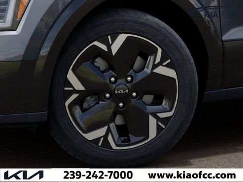 New 2026 Kia Niro Wind FWD image 9