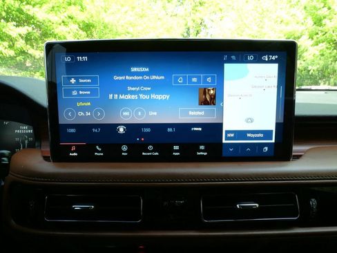 Used 2023 Lincoln Nautilus Reserve AWD/4WD image 22