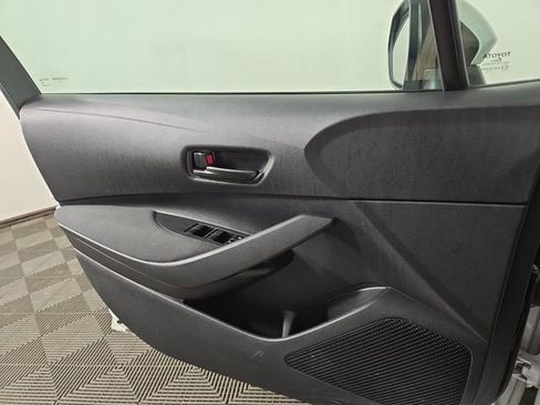 Used 2024 Toyota Corolla LE w/ LE Convenience Package image 28