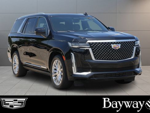 Used 2023 Cadillac Escalade Premium Luxury w/ Performance Package RWD image 4