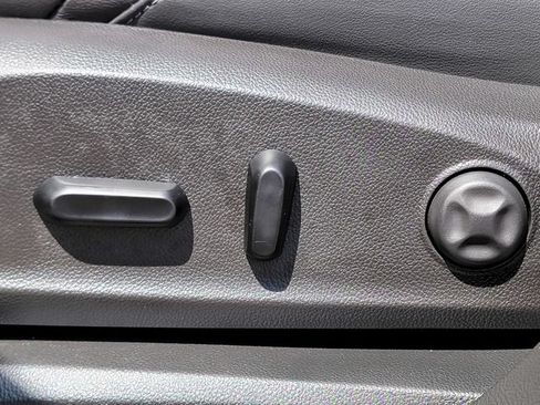 Used 2020 Buick Envision Essence FWD image 4