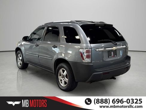 Used 2005 Chevrolet Equinox LS w/ Preferred Equipment Group AWD/4WD image 5