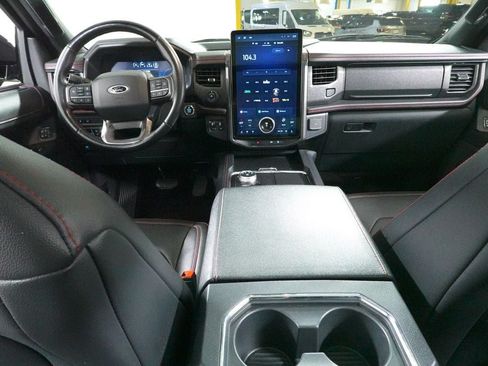 Used 2023 Ford Expedition Limited AWD/4WD image 13