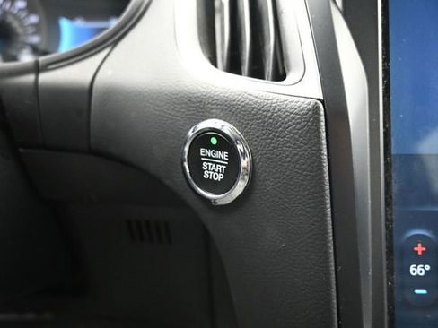 Used 2024 Ford Edge SEL AWD/4WD image 19