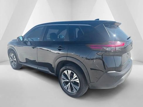 Used 2023 Nissan Rogue SV image 5