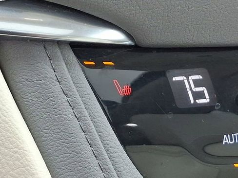 Used 2019 Cadillac XT5 Luxury image 25