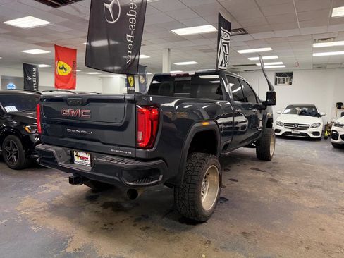 Used 2022 GMC Sierra 3500 Denali AWD/4WD image 7