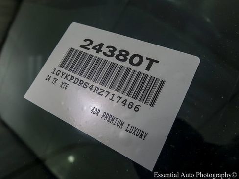 Certified 2024 Cadillac XT6 Premium Luxury w/ Technology Package AWD/4WD image 38