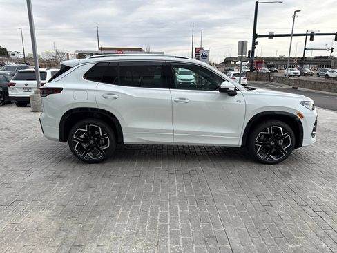 New 2026 Volkswagen Tiguan SEL R-Line image 6