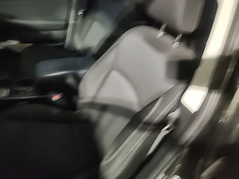 Used 2018 Subaru Outback 2.5i Premium image 11