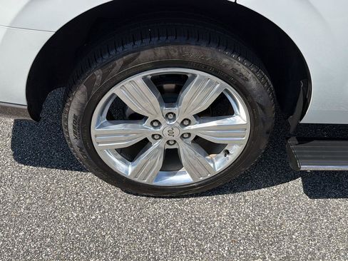 Certified 2024 Ford Expedition King Ranch RWD image 43