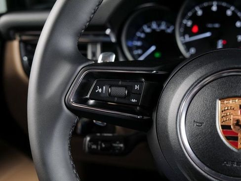 New 2026 Porsche Macan Base image 22