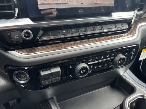 New 2026 Chevrolet Silverado 1500 LT Trail Boss w/ Convenience Package II image 21