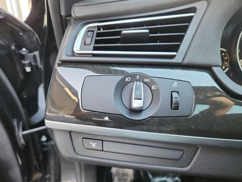 Used 2014 BMW 740Li xDrive AWD/4WD image 27