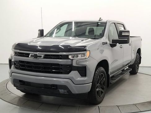 Used 2024 Chevrolet Silverado 1500 RST w/ Z71 Off-Road Package AWD/4WD image 3