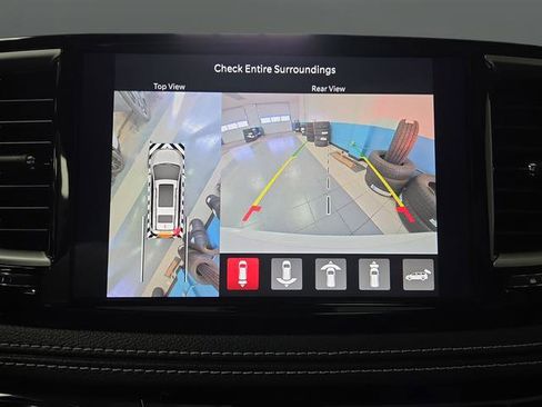 New 2026 Chrysler Pacifica Select image 11