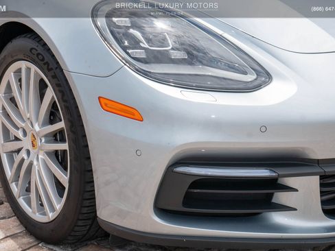 Used 2019 Porsche Panamera RWD image 55