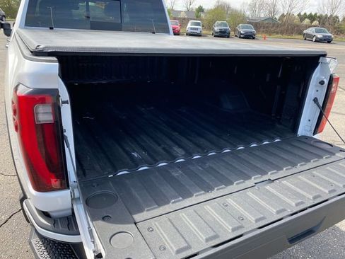 Certified 2024 GMC Sierra 2500 Denali w/ Denali Reserve Package AWD/4WD image 21