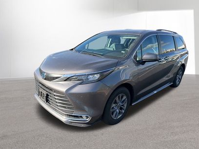 Used 2024 Toyota Sienna XLE